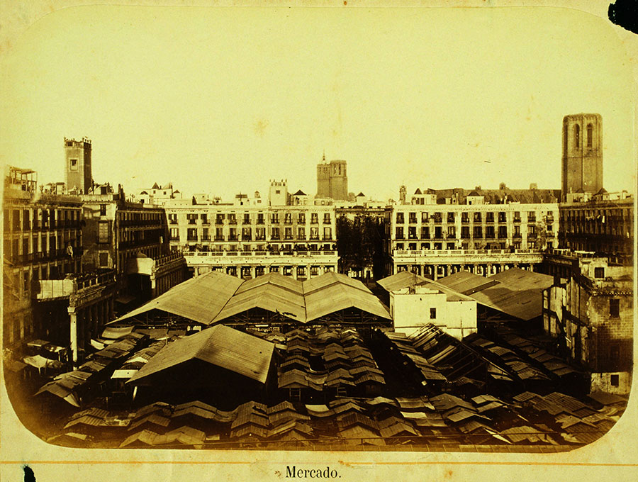 Vista superior del mercat de la Boqueria. 1874